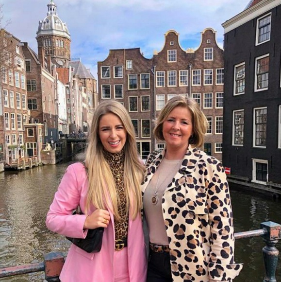 Meet your Posher, Amanda - Picture 8 of 8